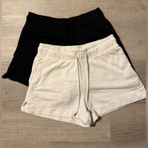Universal Thread White and Black Shorts